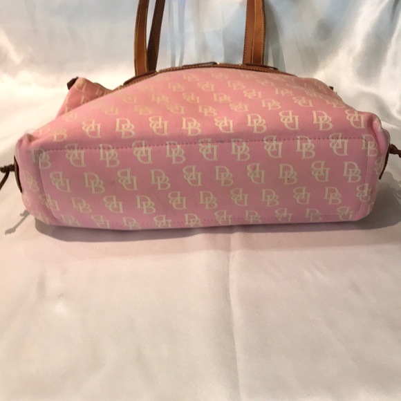 Dooney & Bourke - Picture 3 of 11